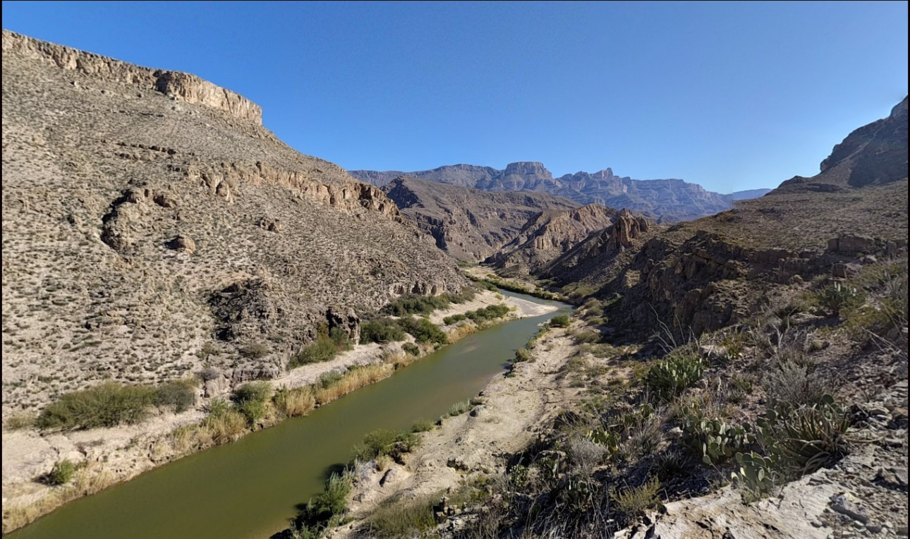 10 Acres Rio Grande Riverview Paradise with Mountain View